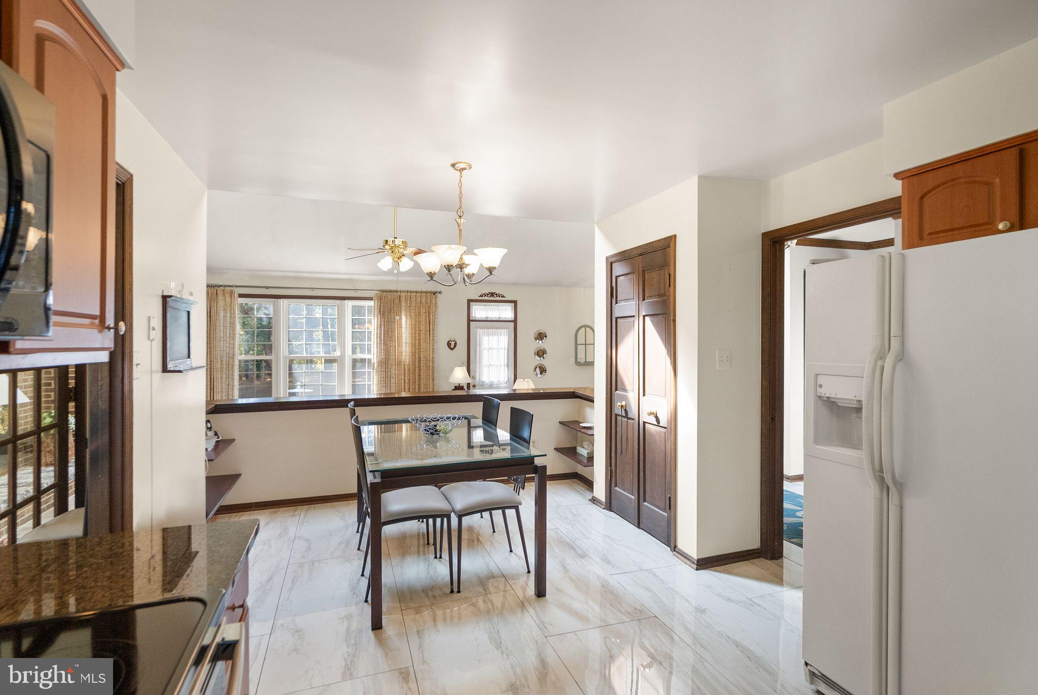 LAKE FAIRFAX PARK ESTATE - Residential