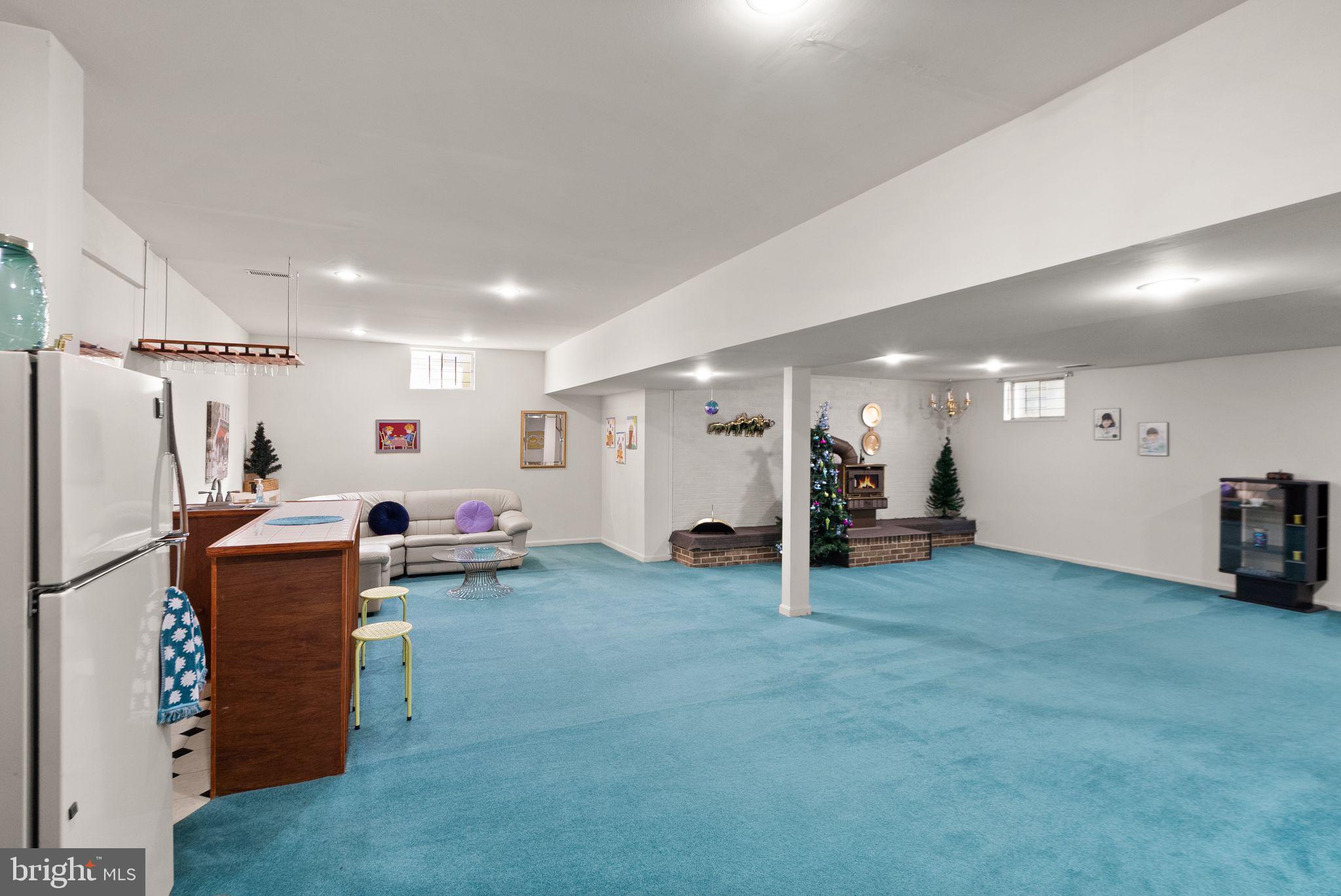 LAKE FAIRFAX PARK ESTATE - Residential