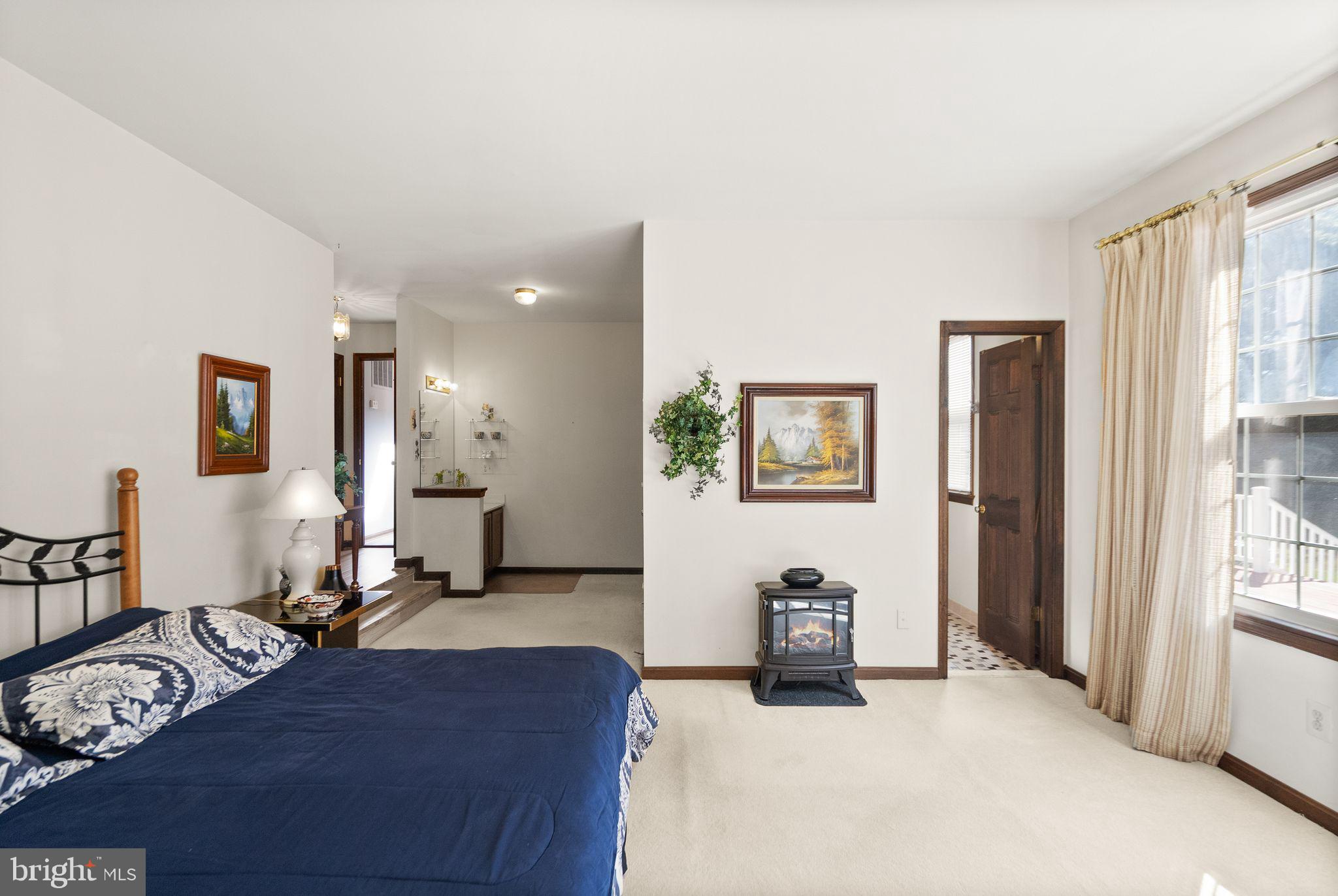 LAKE FAIRFAX PARK ESTATE - Residential