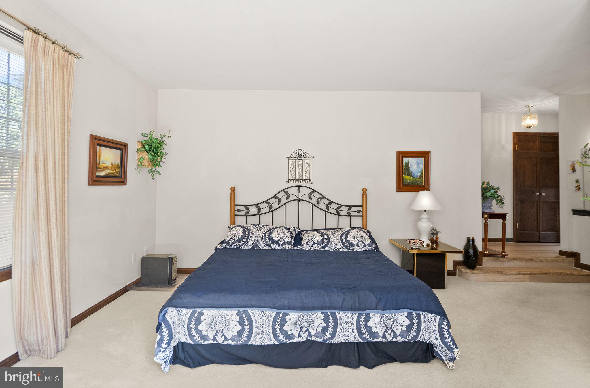 LAKE FAIRFAX PARK ESTATE - Residential