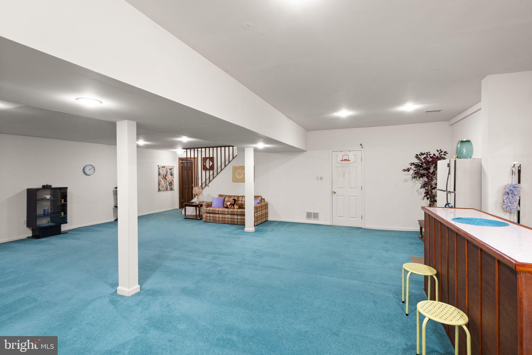 LAKE FAIRFAX PARK ESTATE - Residential