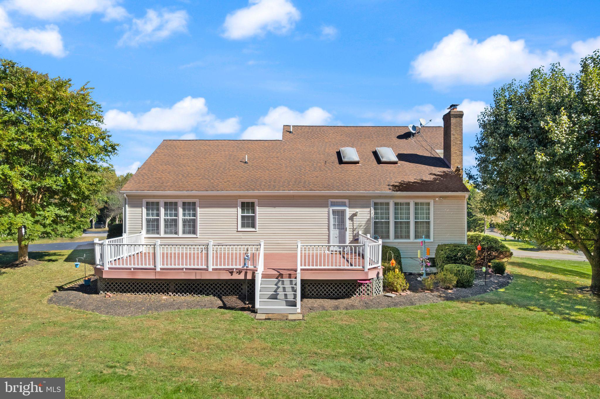 LAKE FAIRFAX PARK ESTATE - Residential