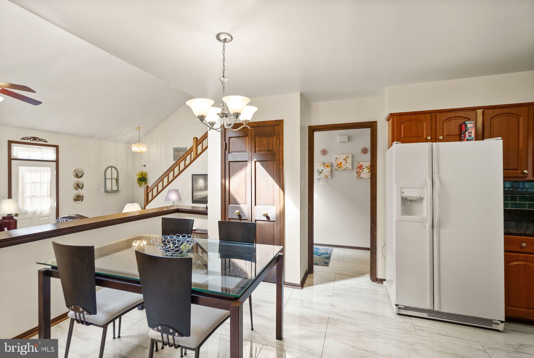 LAKE FAIRFAX PARK ESTATE - Residential