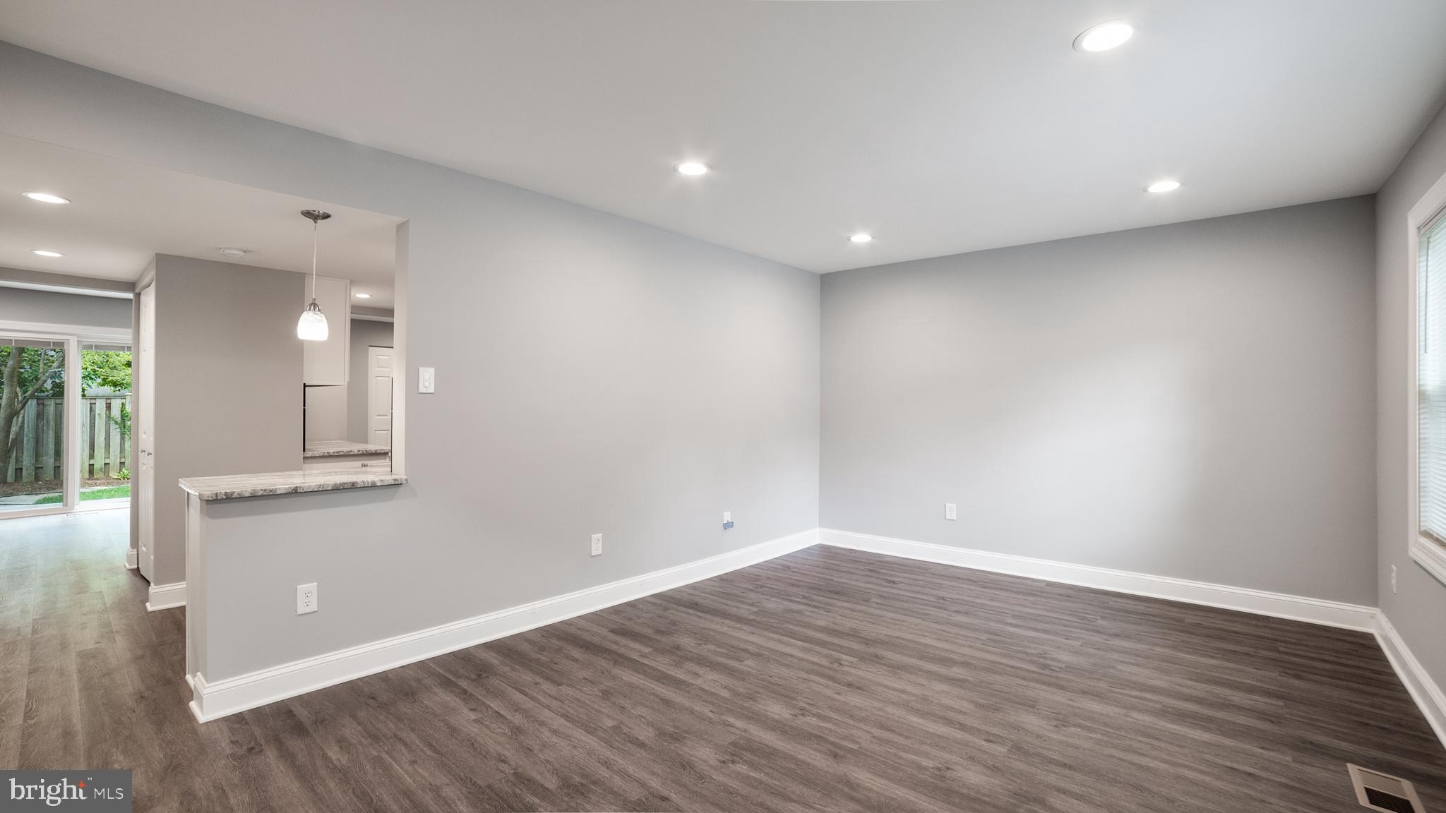 1754 WOODRIDGE COURT