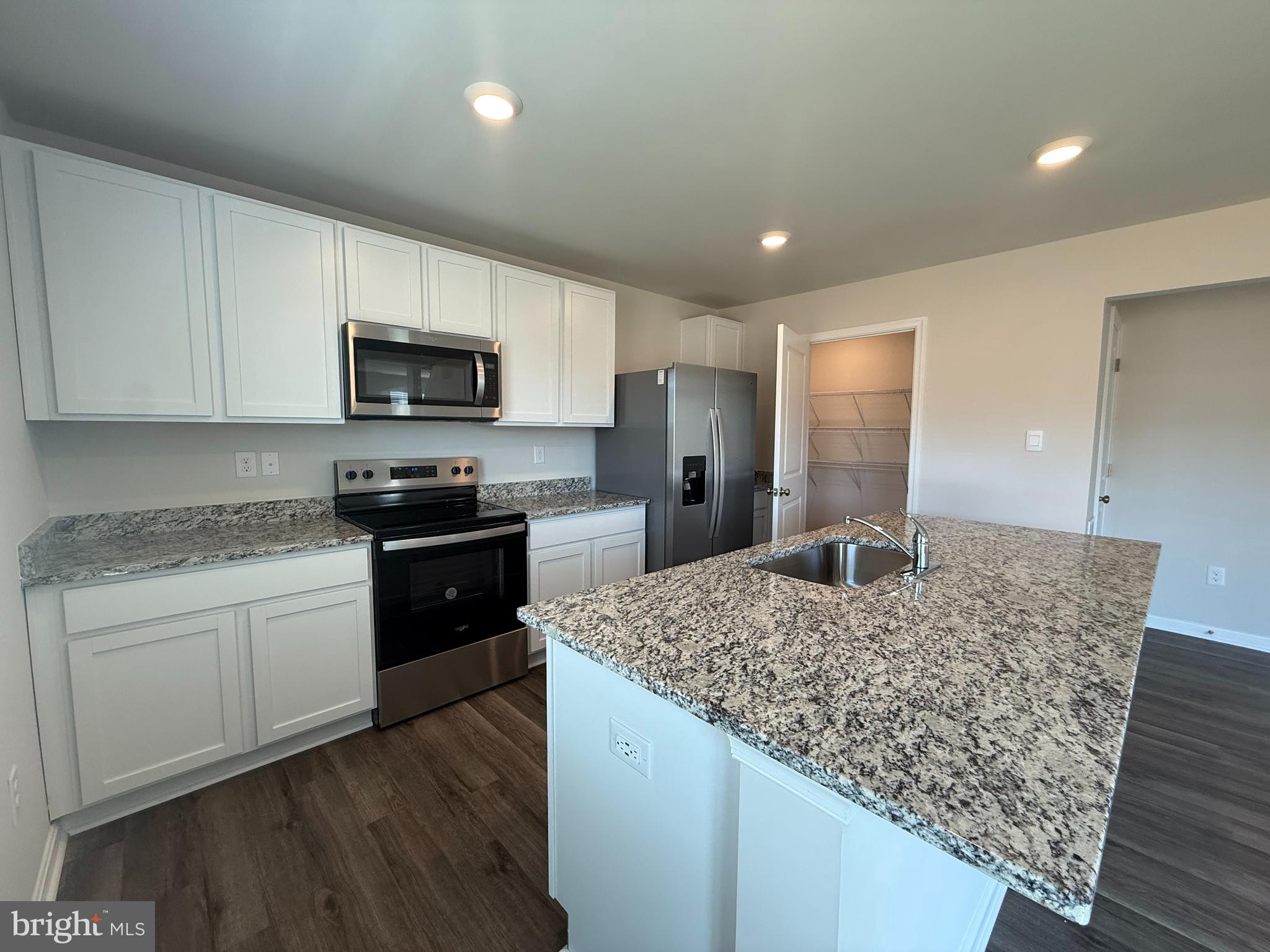 RED HILL - Residential Lease