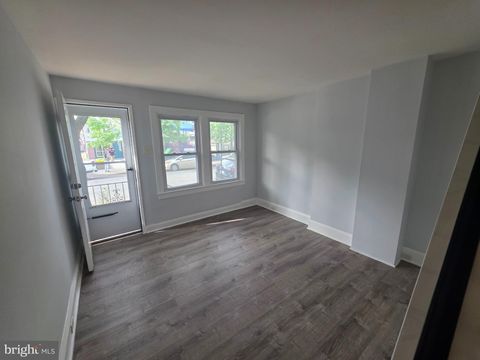 Townhouse For Rent - 714 Roebling Avenue<br/> TRENTON, NJ 08611
