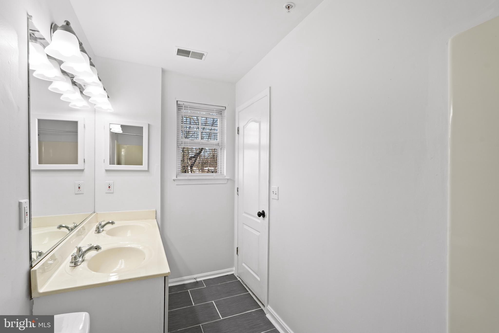 FRANKLIN MEWS - Residential