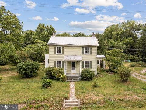 2050 CRUMS CHURCH ROAD BERRYVILLE VA 22611