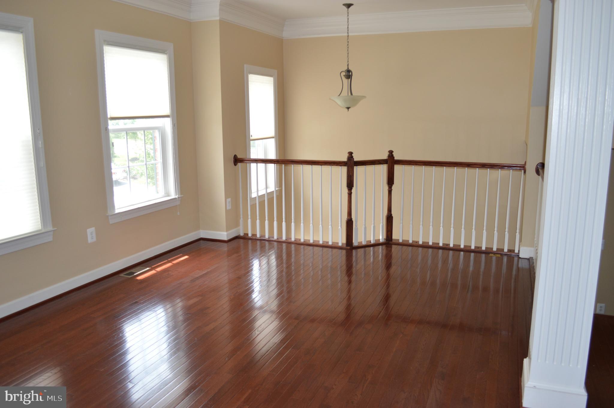 WAVERLY WOODS - Residential