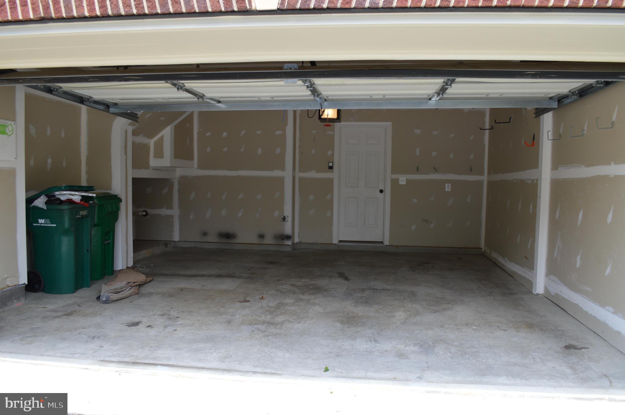 WAVERLY WOODS - Residential