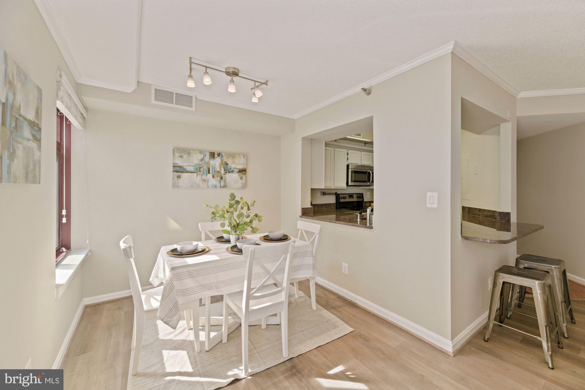 CHARLESTON - Residential