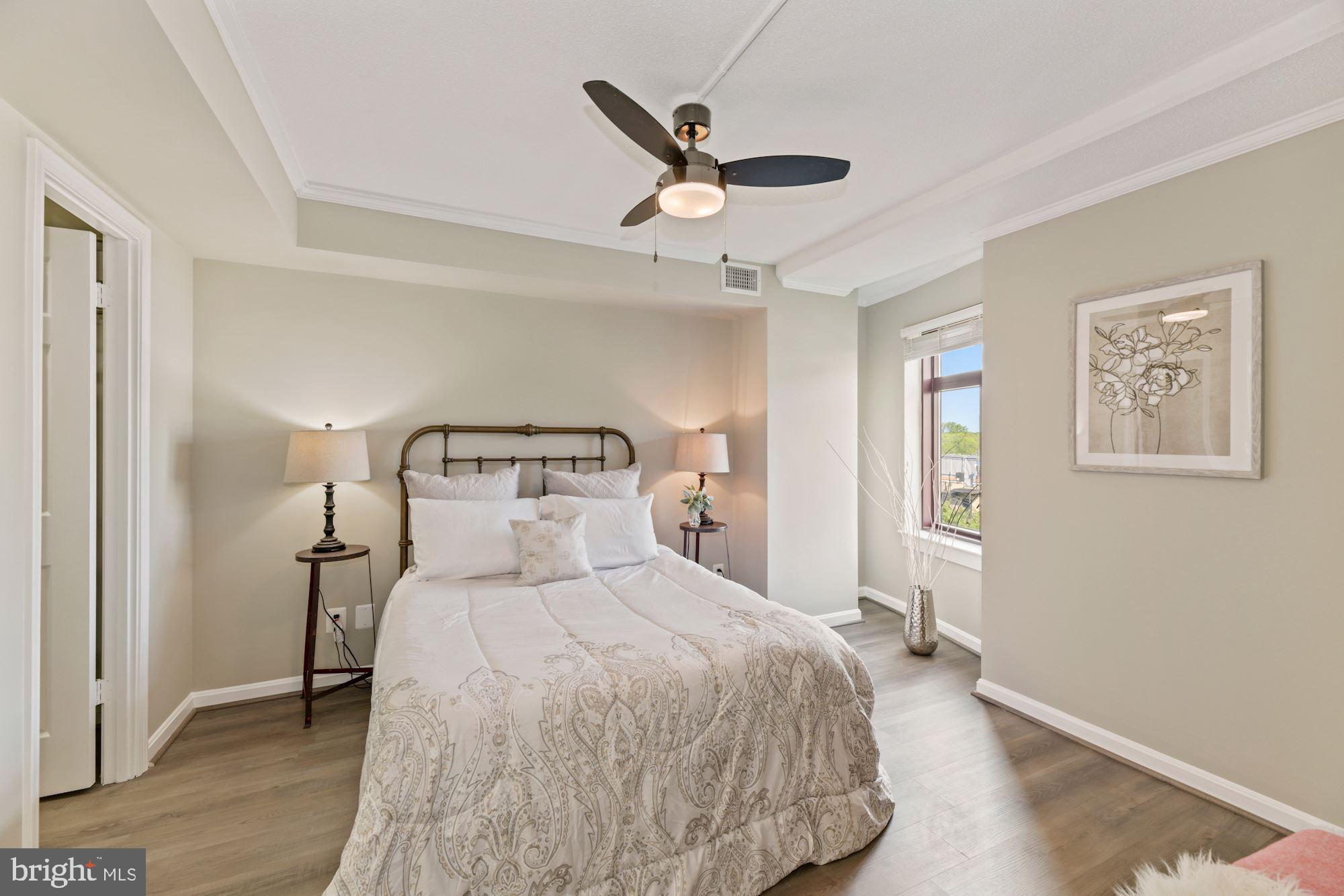 CHARLESTON - Residential