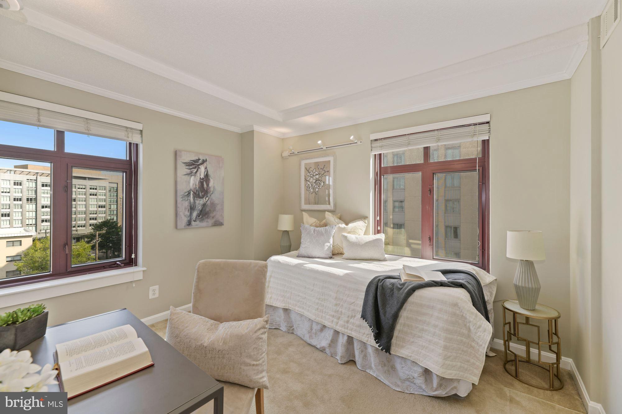 CHARLESTON - Residential