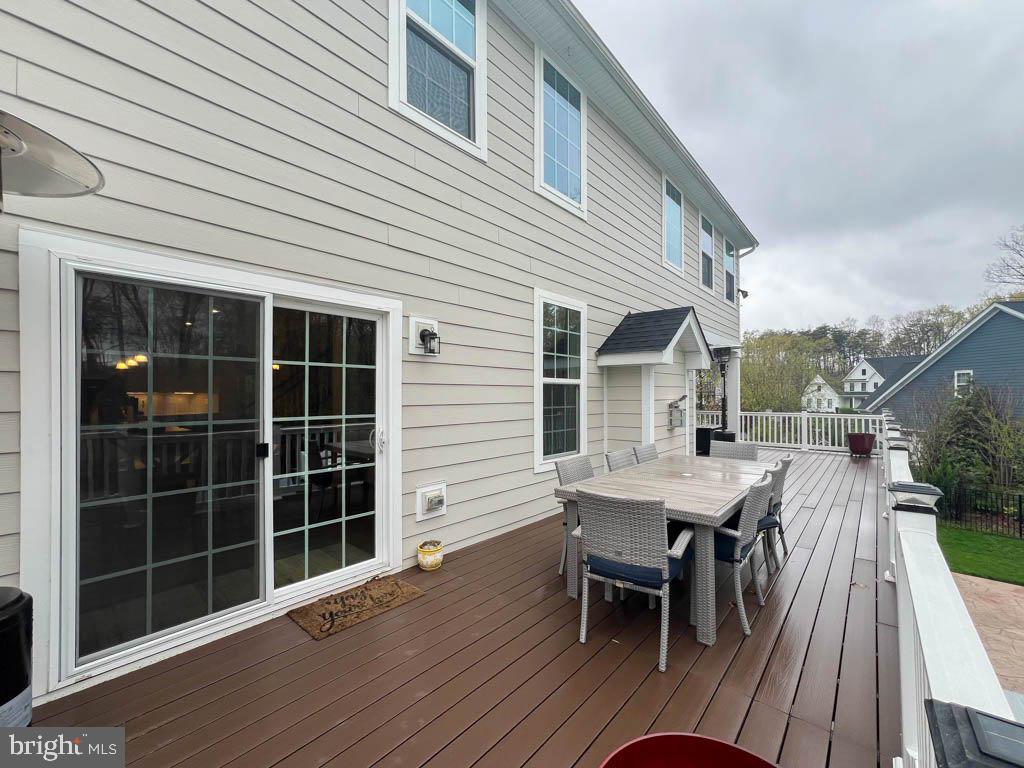 FAWN LAKE - Residential Lease