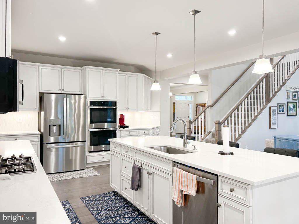 FAWN LAKE - Residential Lease