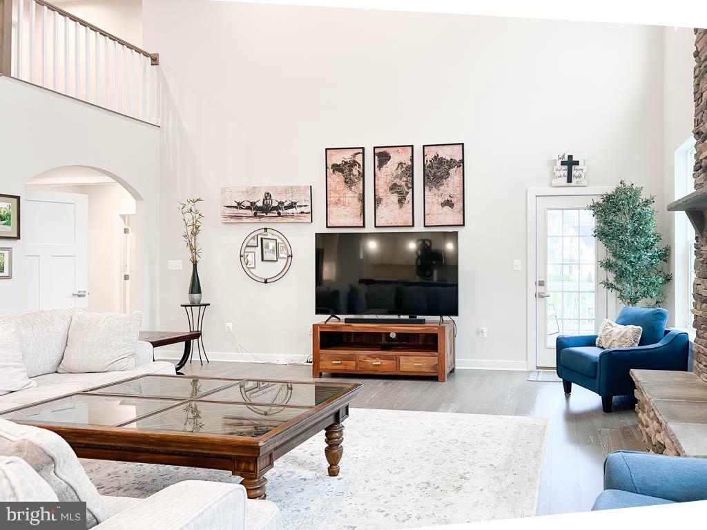 FAWN LAKE - Residential Lease