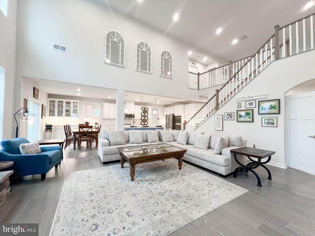 FAWN LAKE - Residential Lease