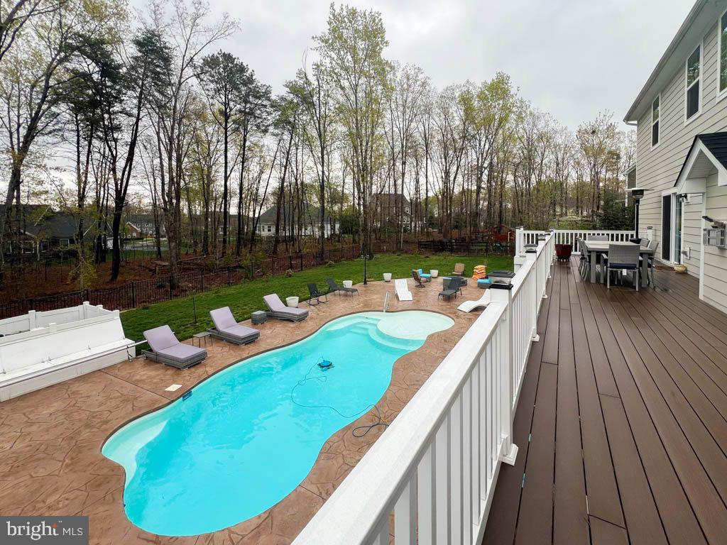 FAWN LAKE - Residential Lease