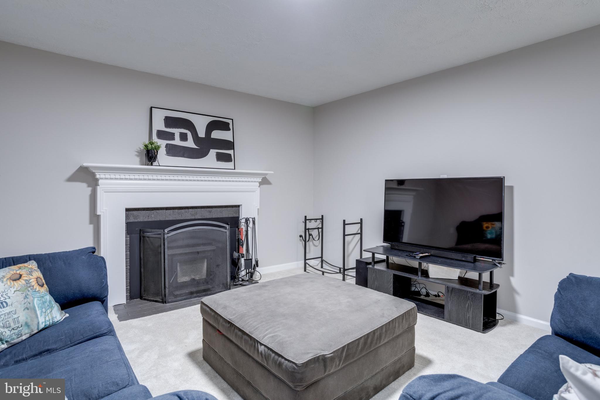 CHARLESTOWN - Residential