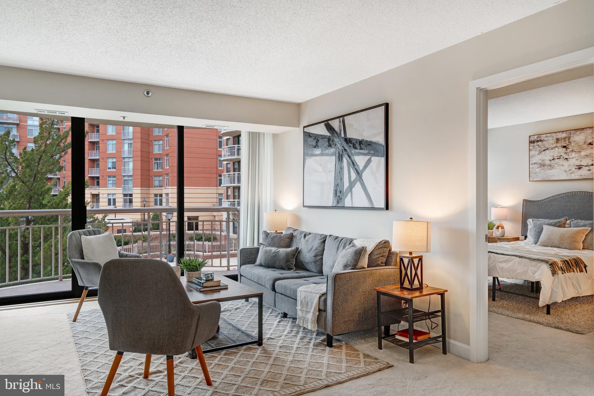 BRADDOCK PLACE - Residential