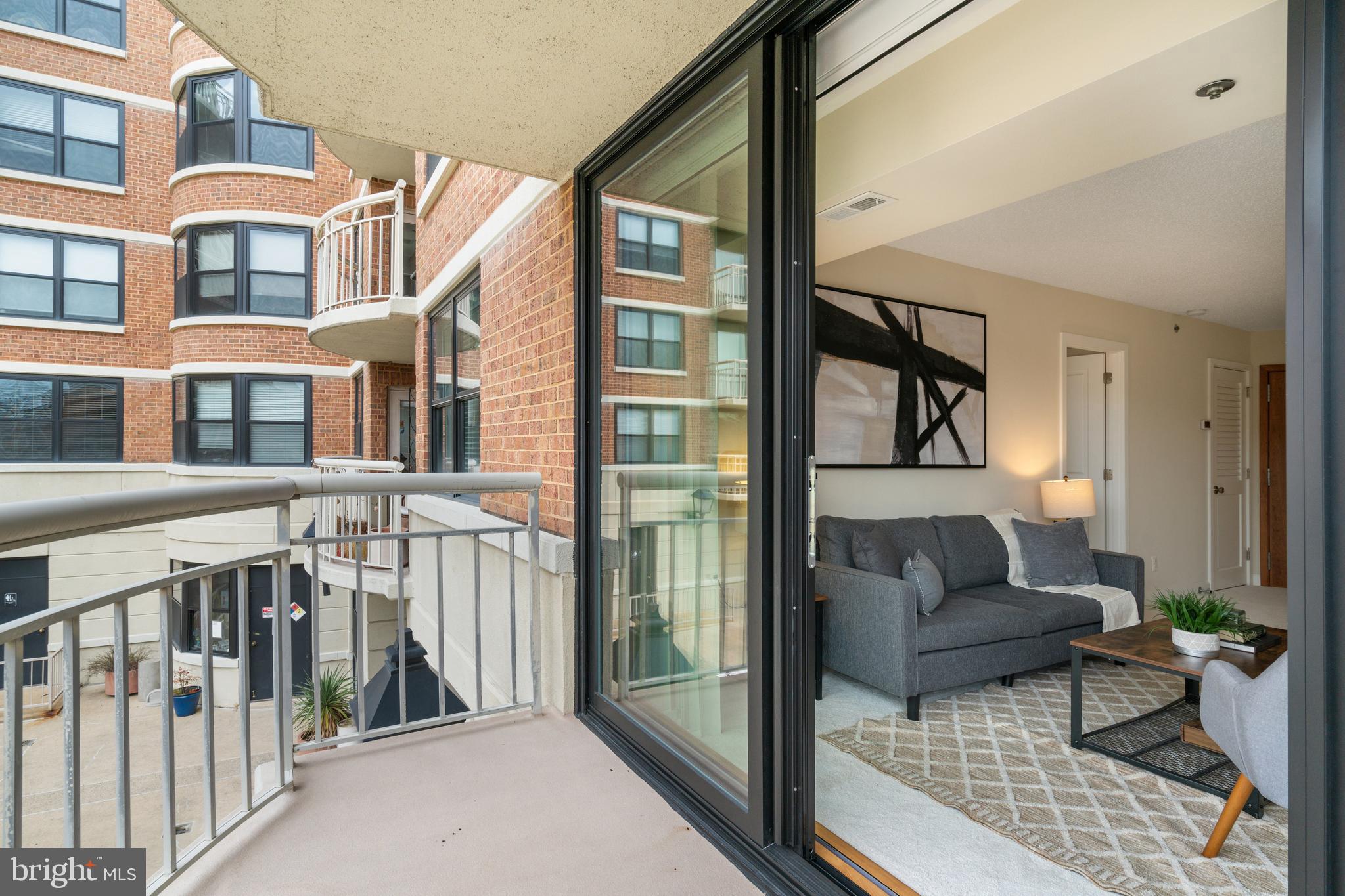 BRADDOCK PLACE - Residential