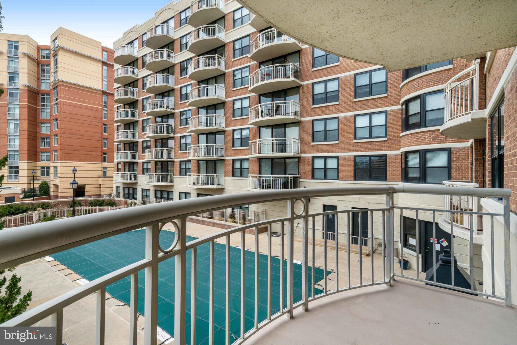 BRADDOCK PLACE - Residential