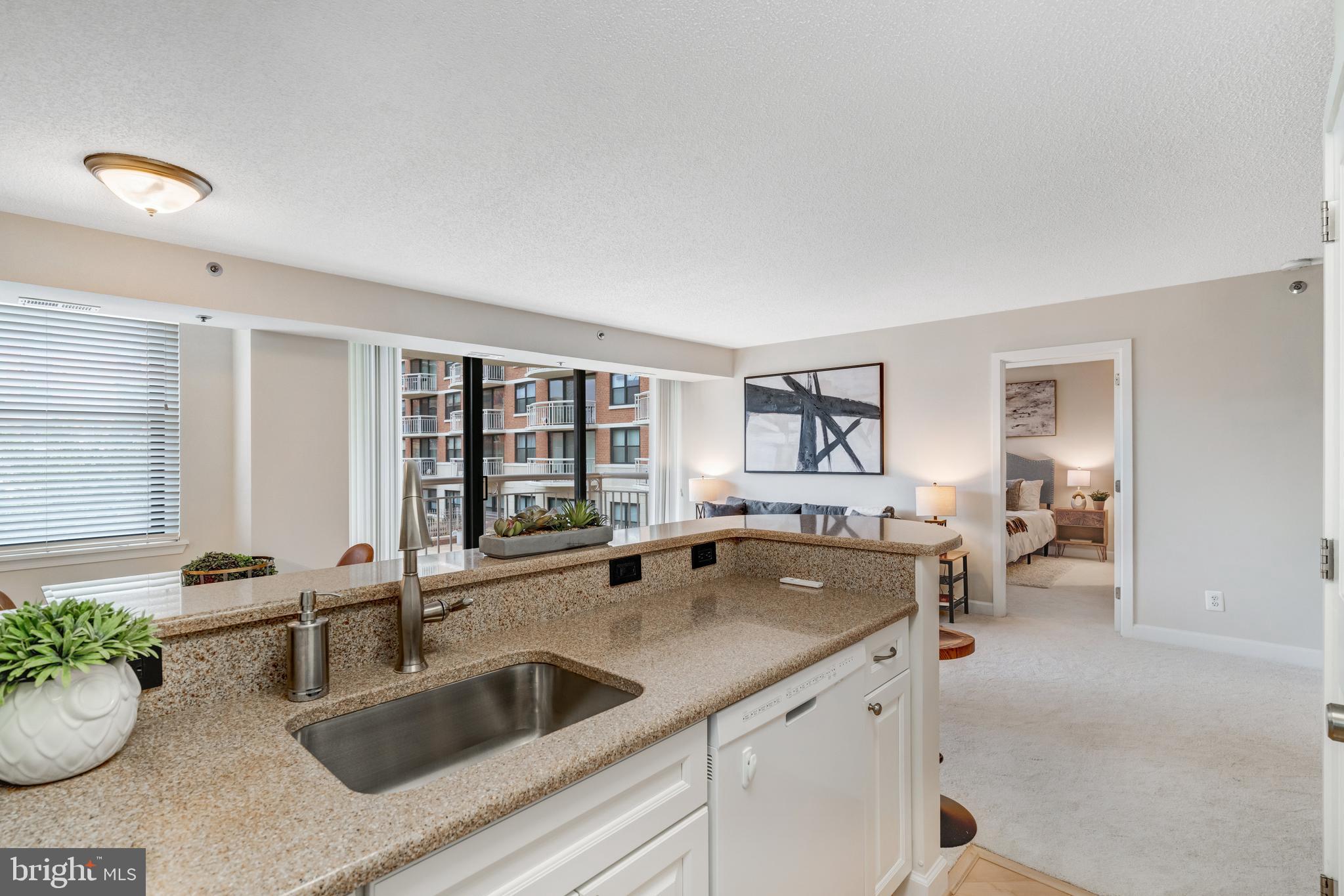 BRADDOCK PLACE - Residential