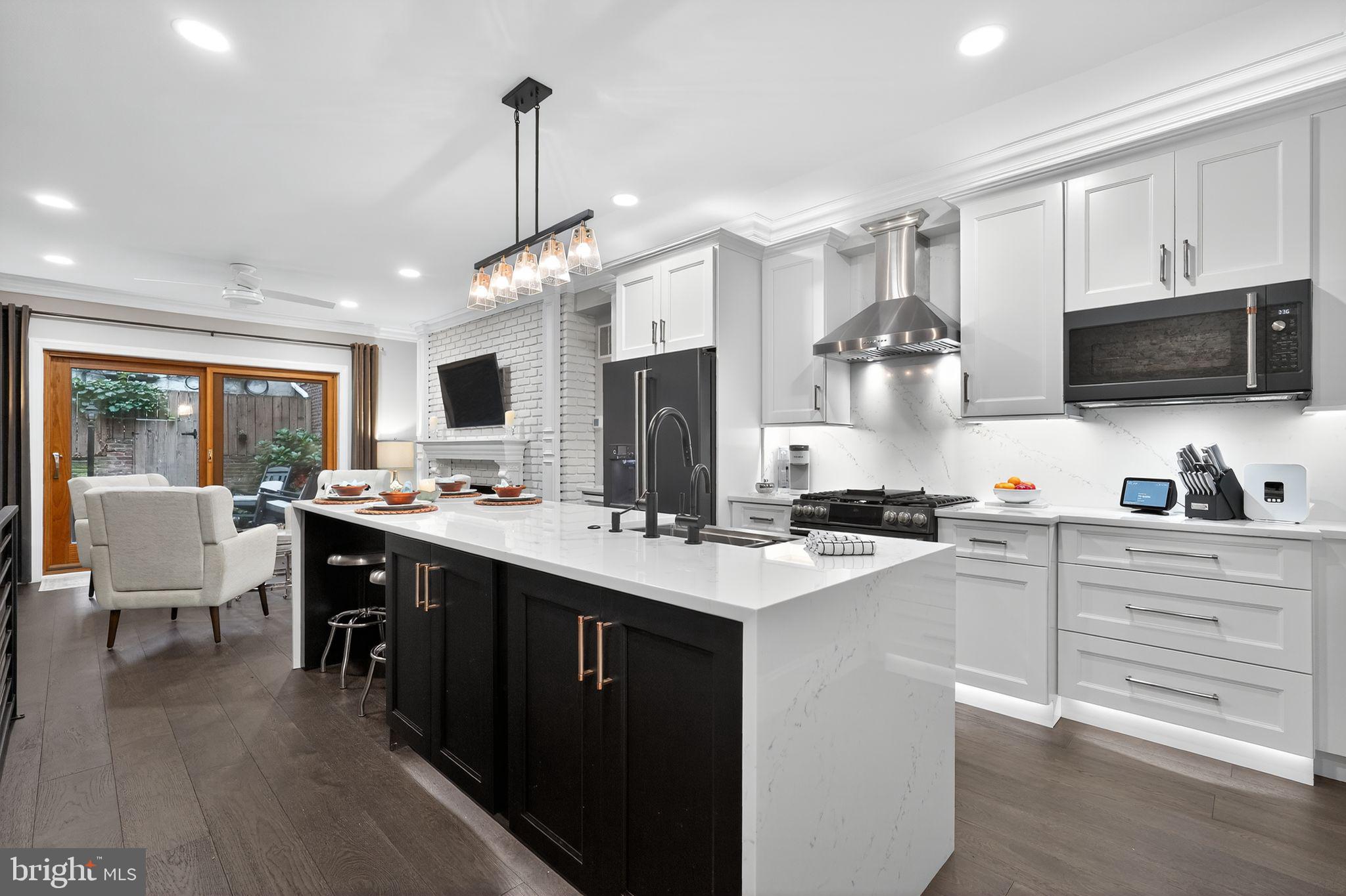 WASHINGTON SQ WEST - Residential