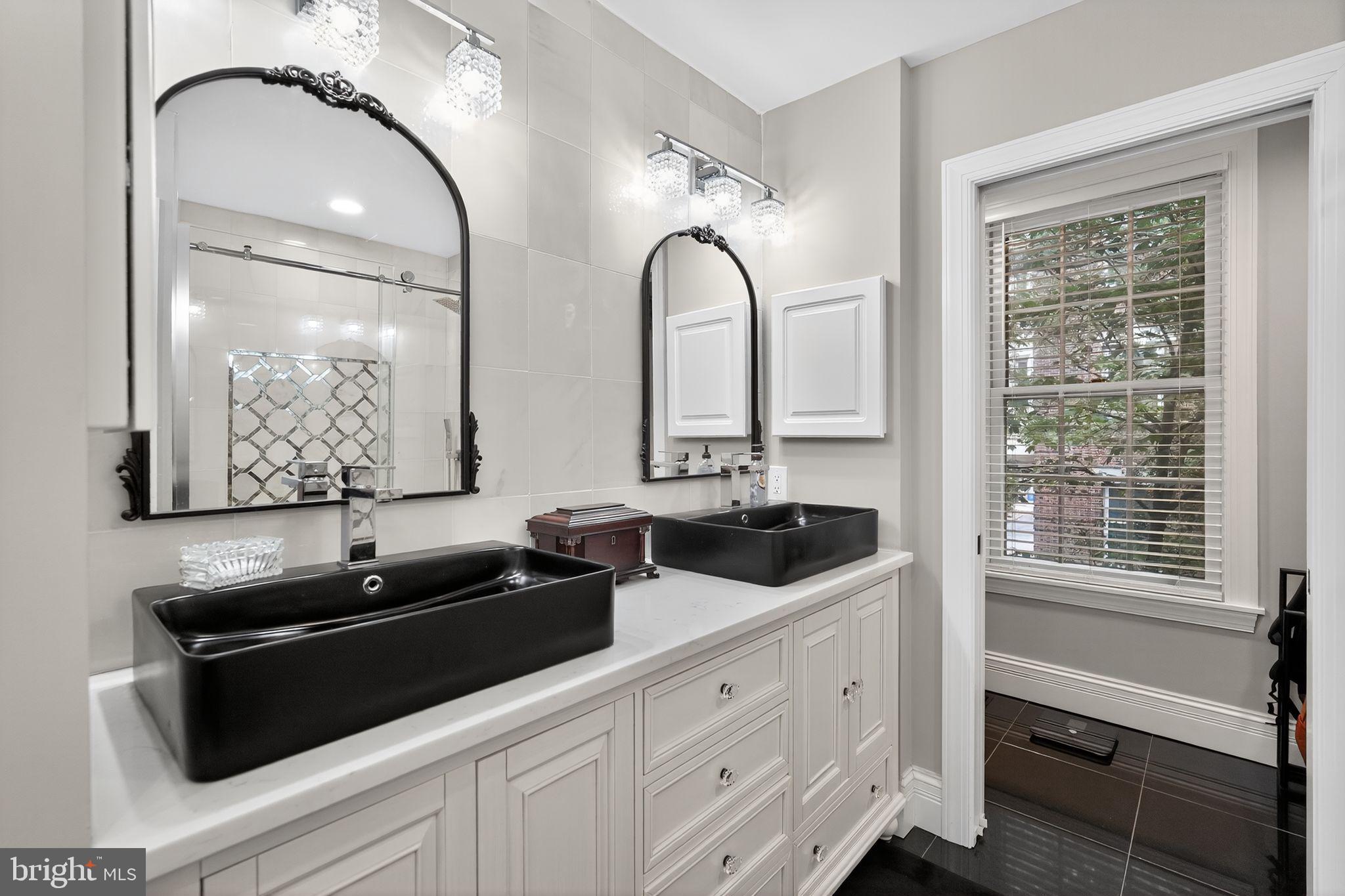 WASHINGTON SQ WEST - Residential