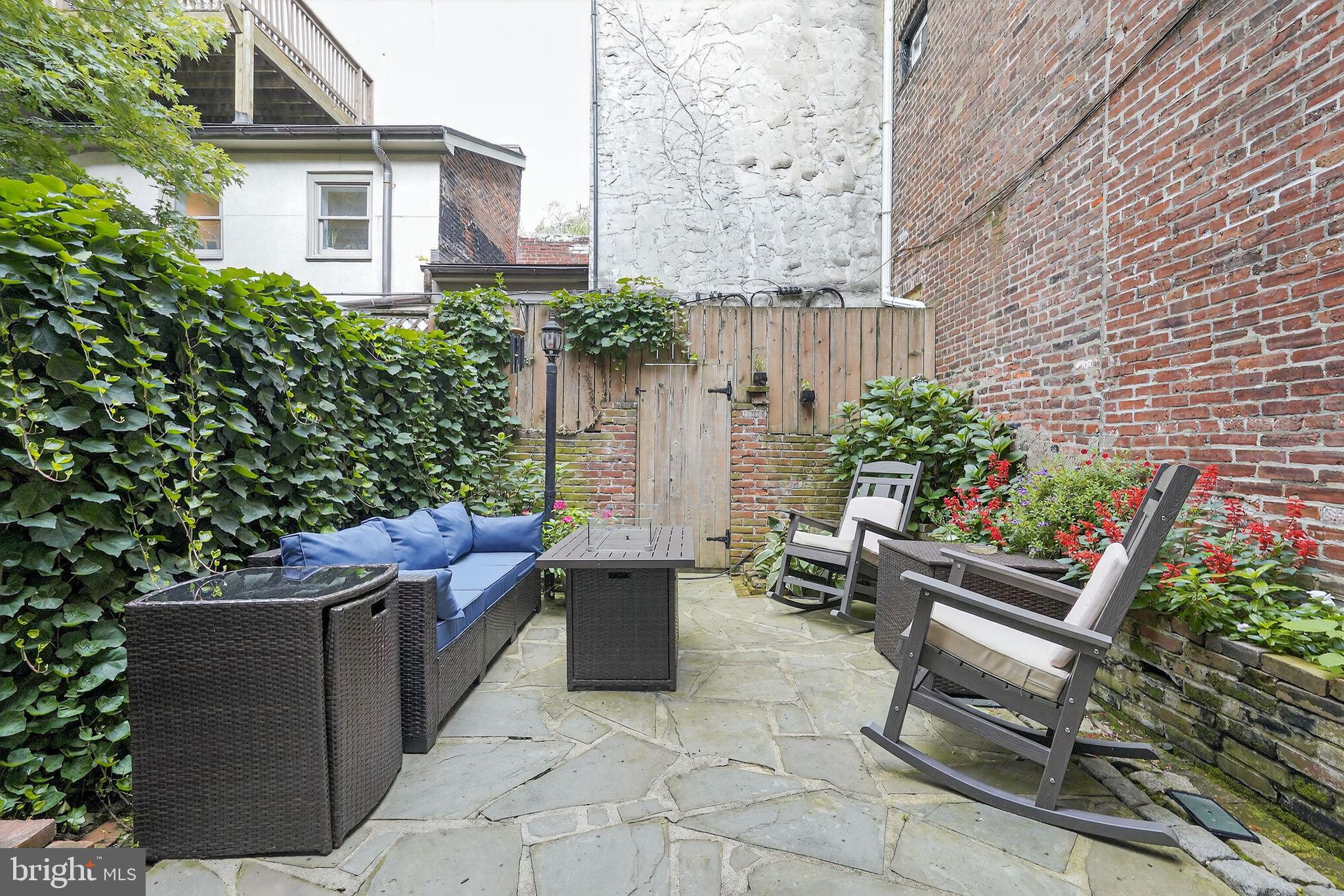 WASHINGTON SQ WEST - Residential