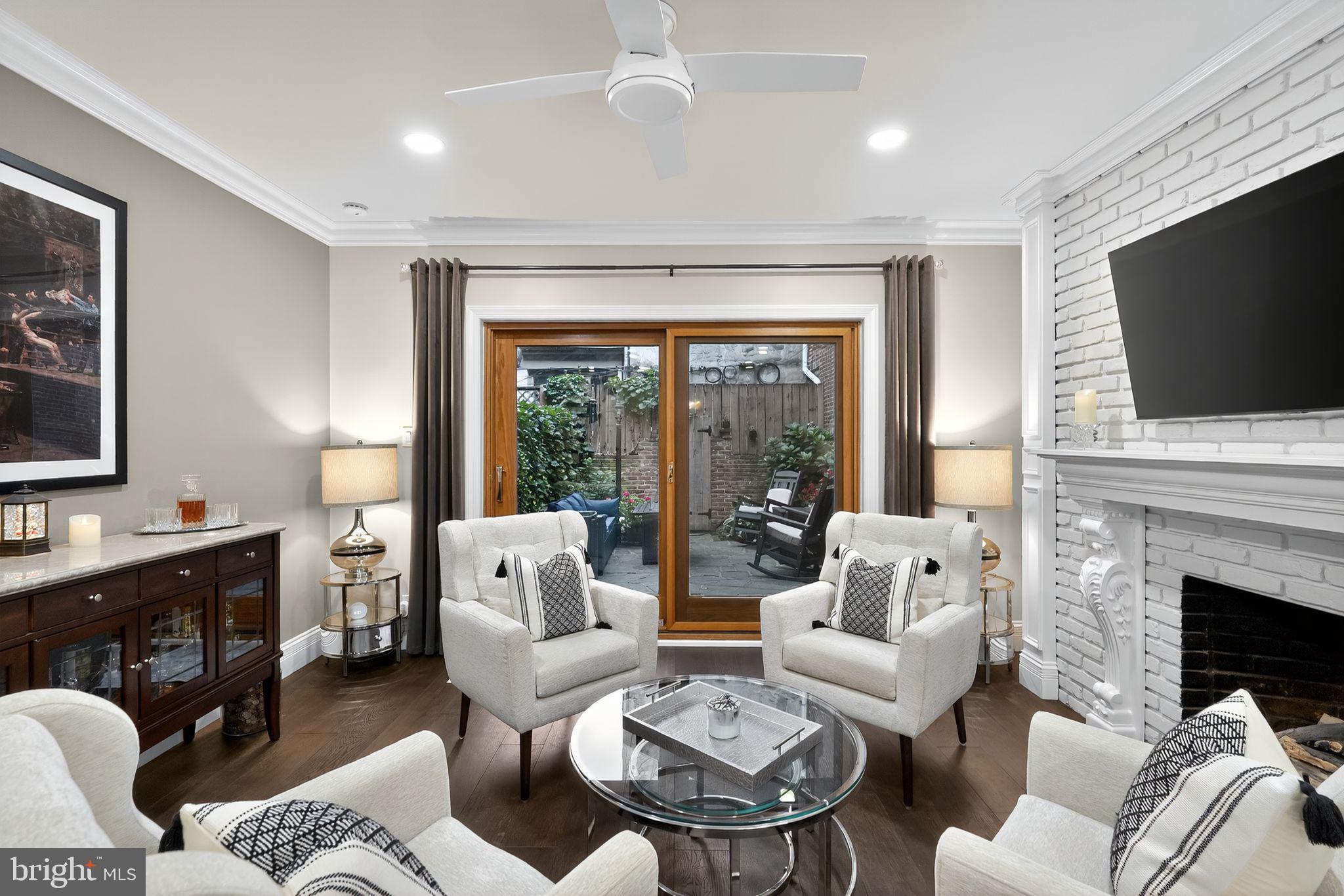 WASHINGTON SQ WEST - Residential