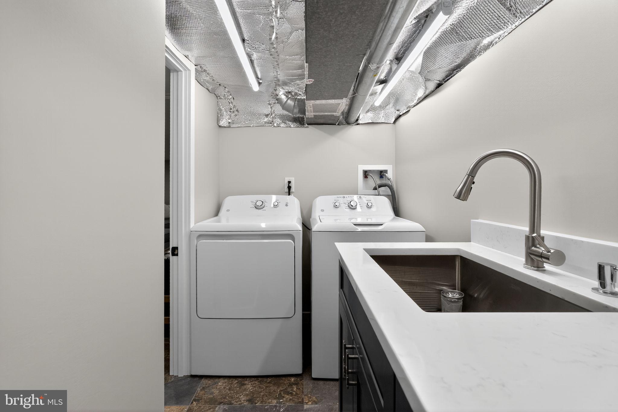 WASHINGTON SQ WEST - Residential