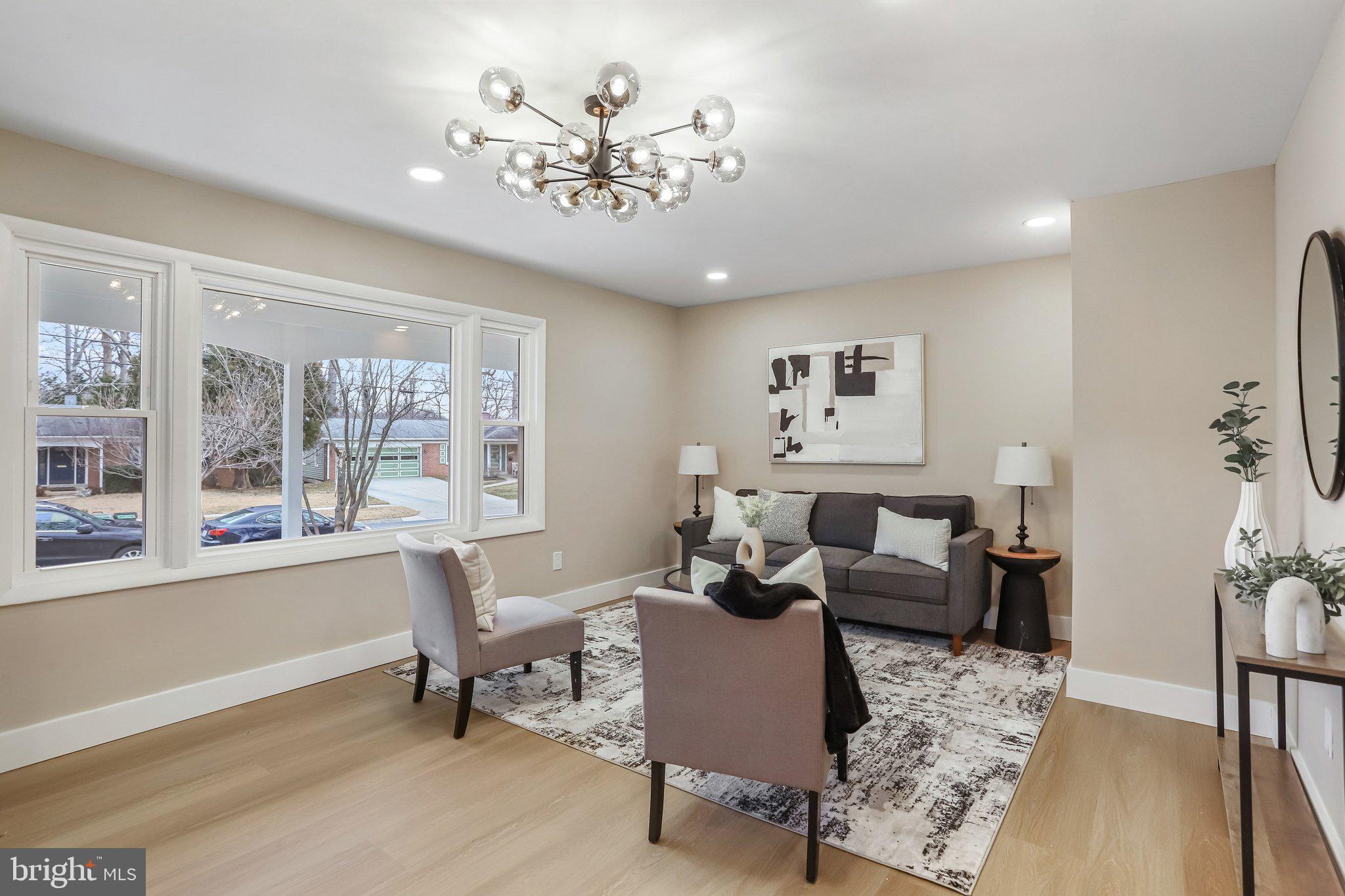 MANOR WOODS - Residential