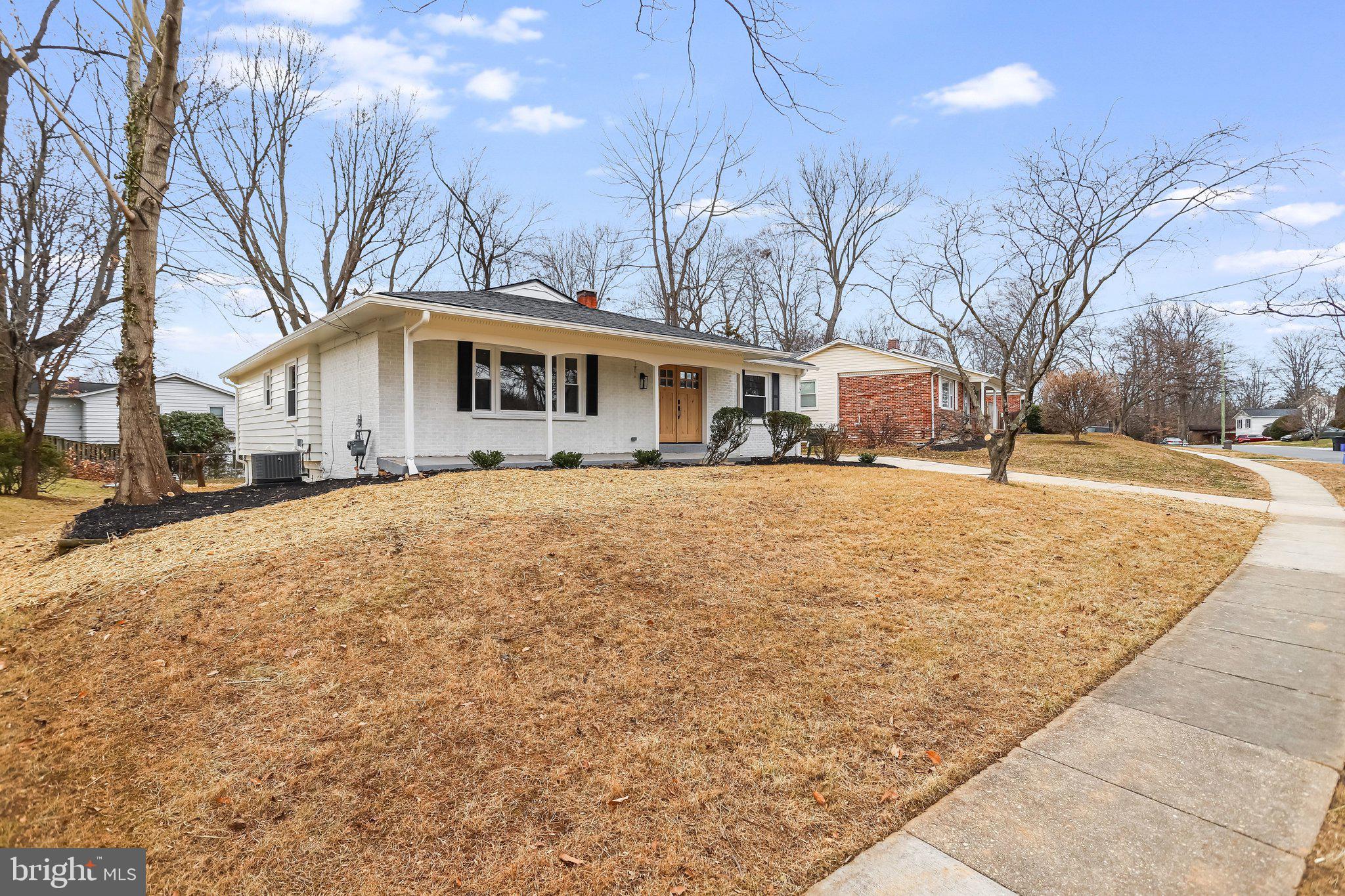 MANOR WOODS - Residential