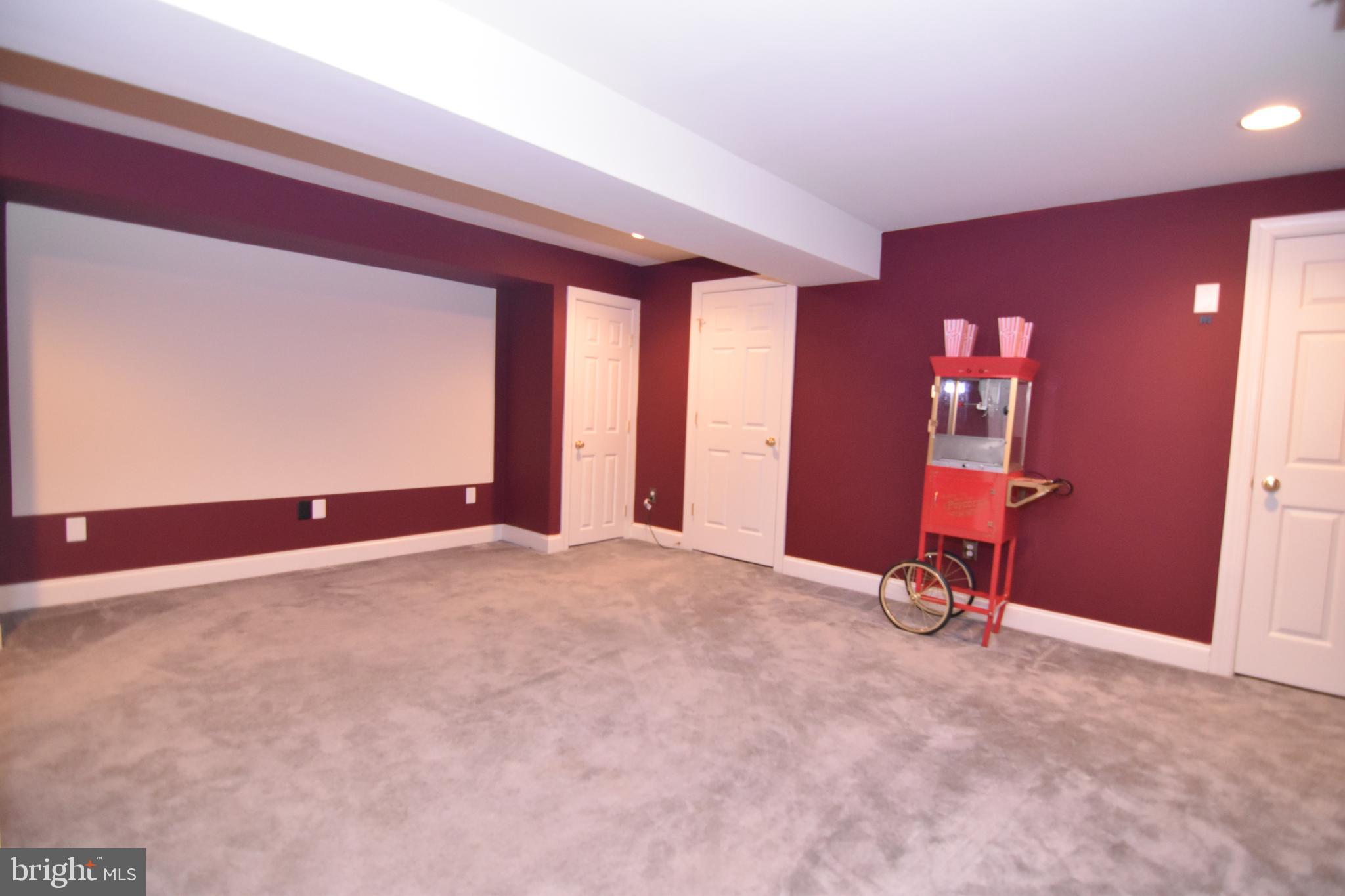 PEMBROOKE - Residential