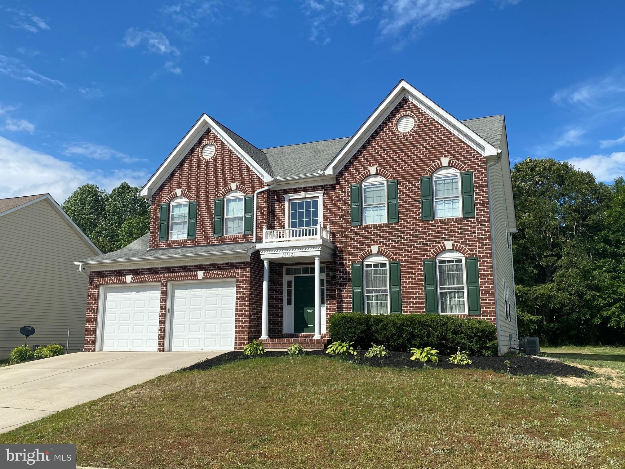 PEMBROOKE - Residential