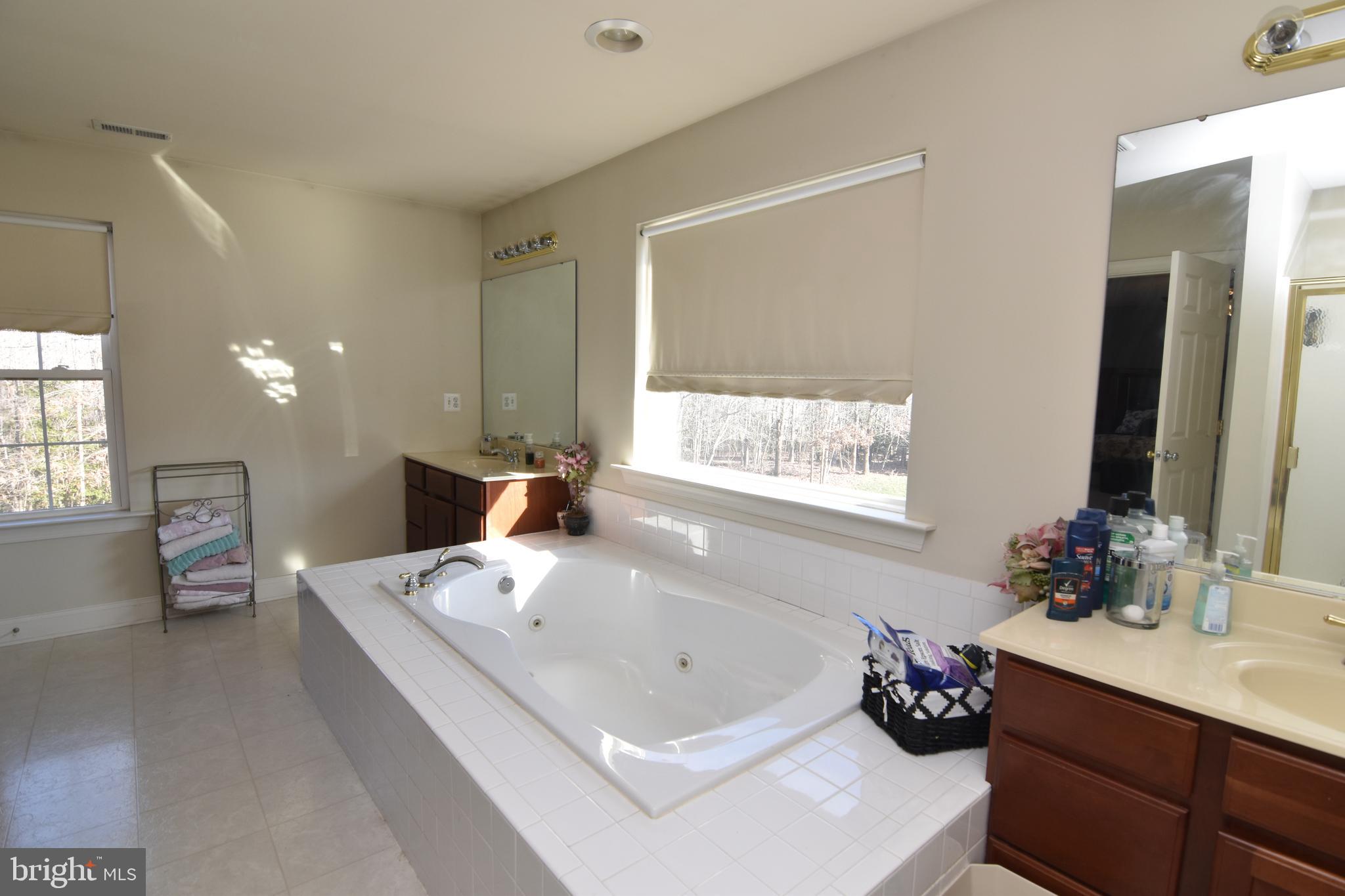 PEMBROOKE - Residential