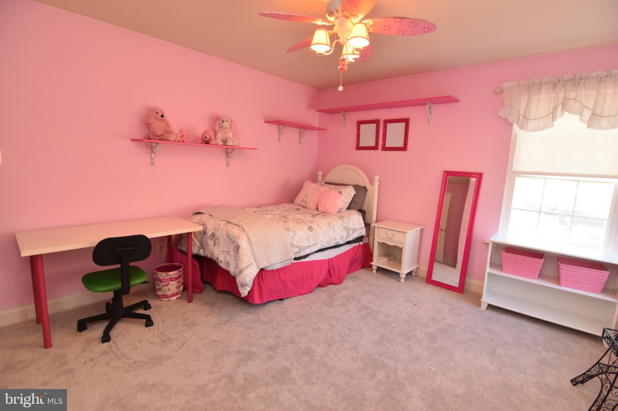 PEMBROOKE - Residential