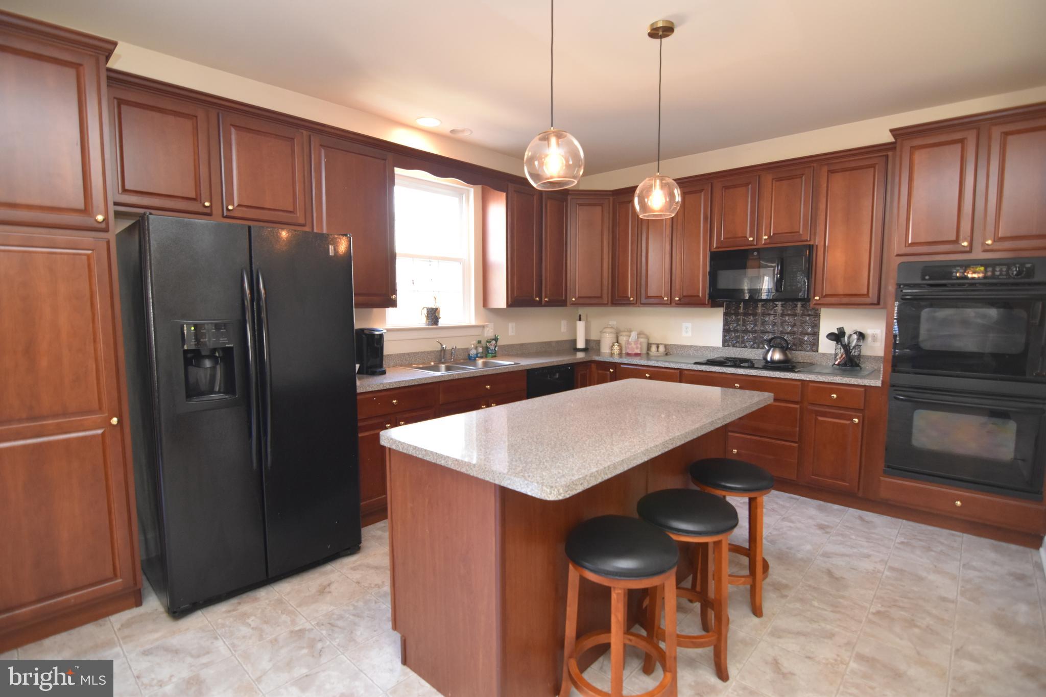 PEMBROOKE - Residential