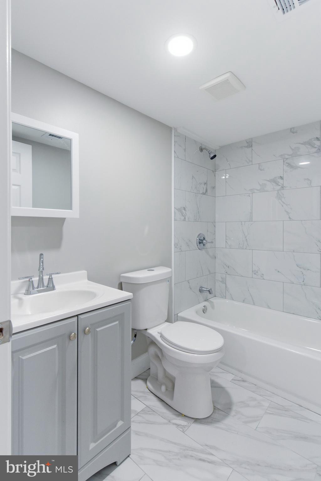 WOODLAWN - Residential