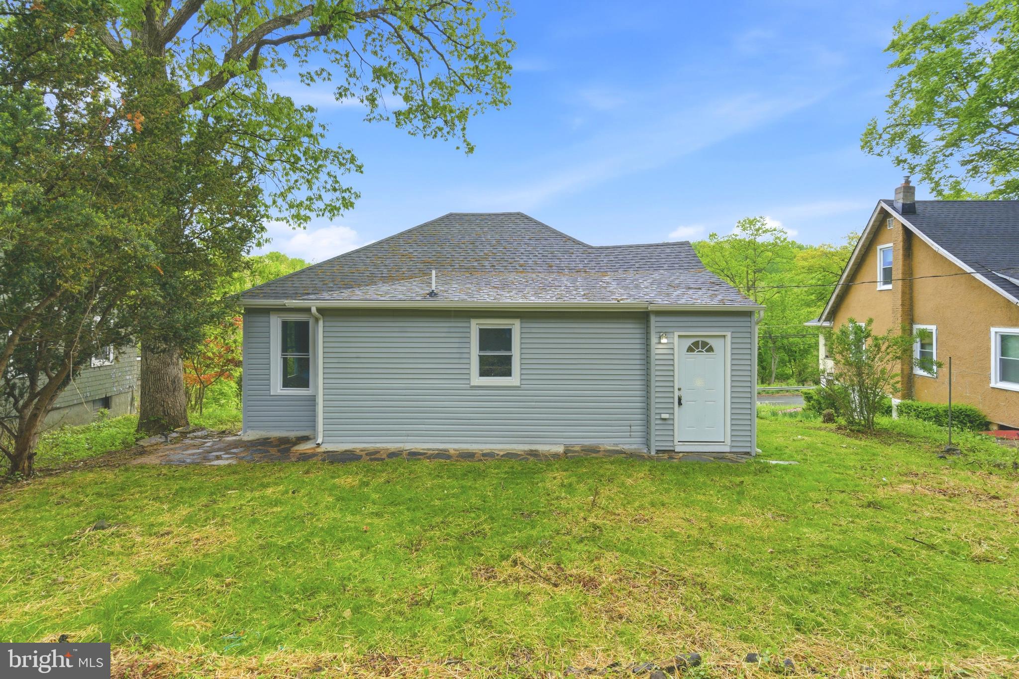 WOODLAWN - Residential