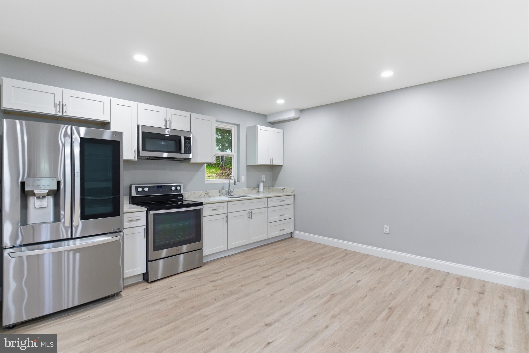 WOODLAWN - Residential