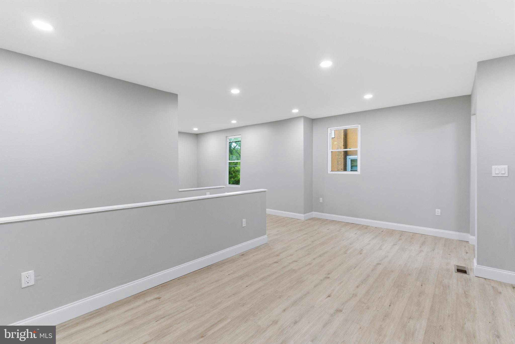 WOODLAWN - Residential