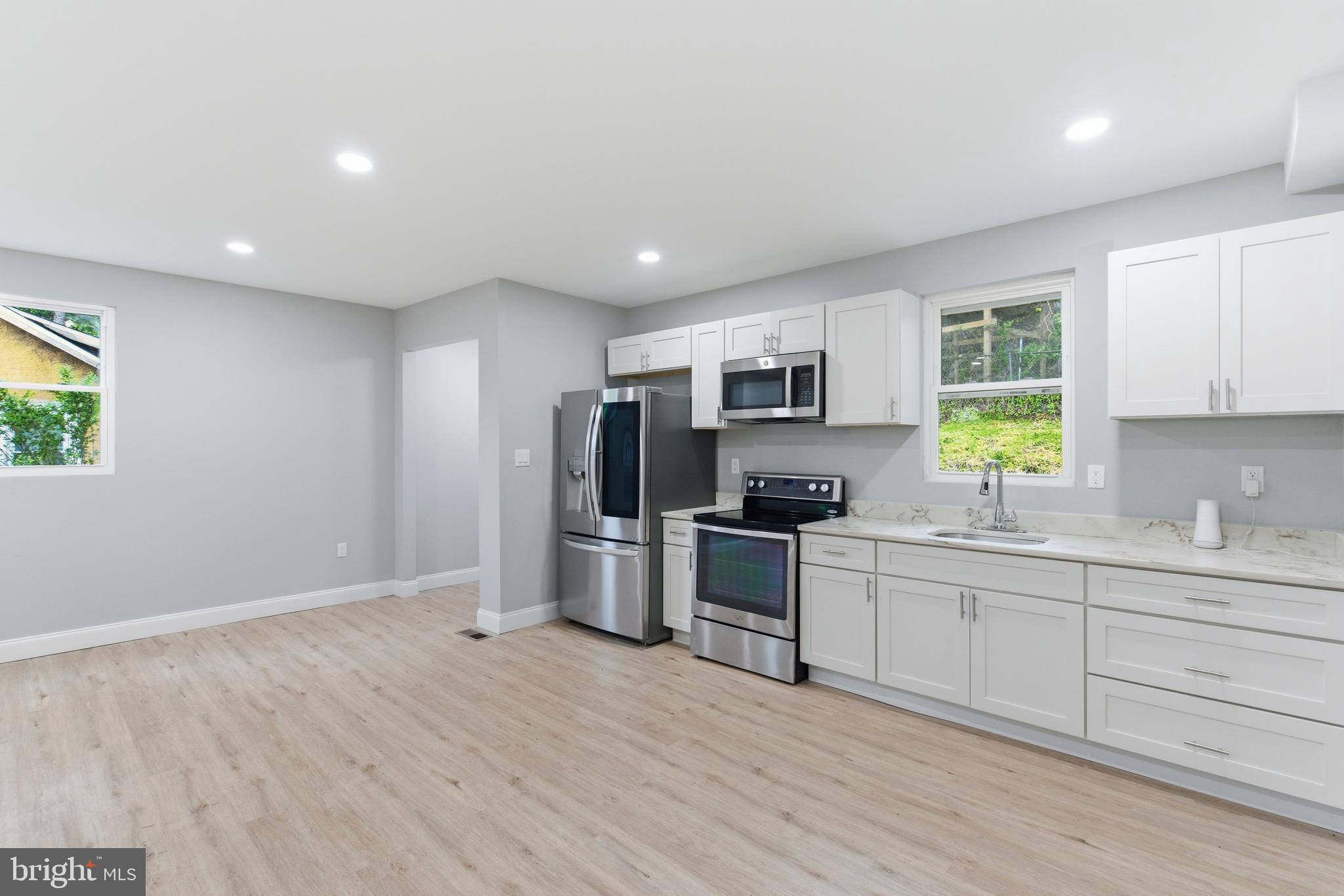 WOODLAWN - Residential