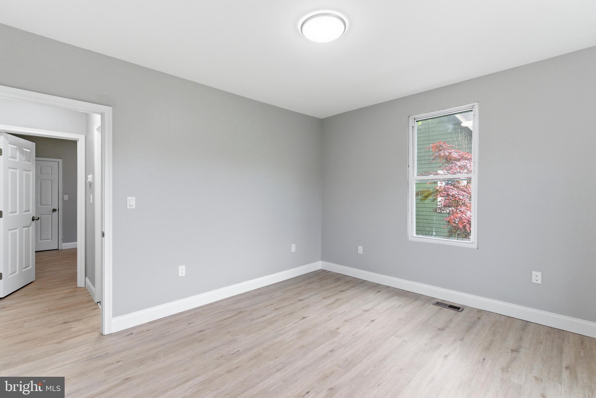 WOODLAWN - Residential