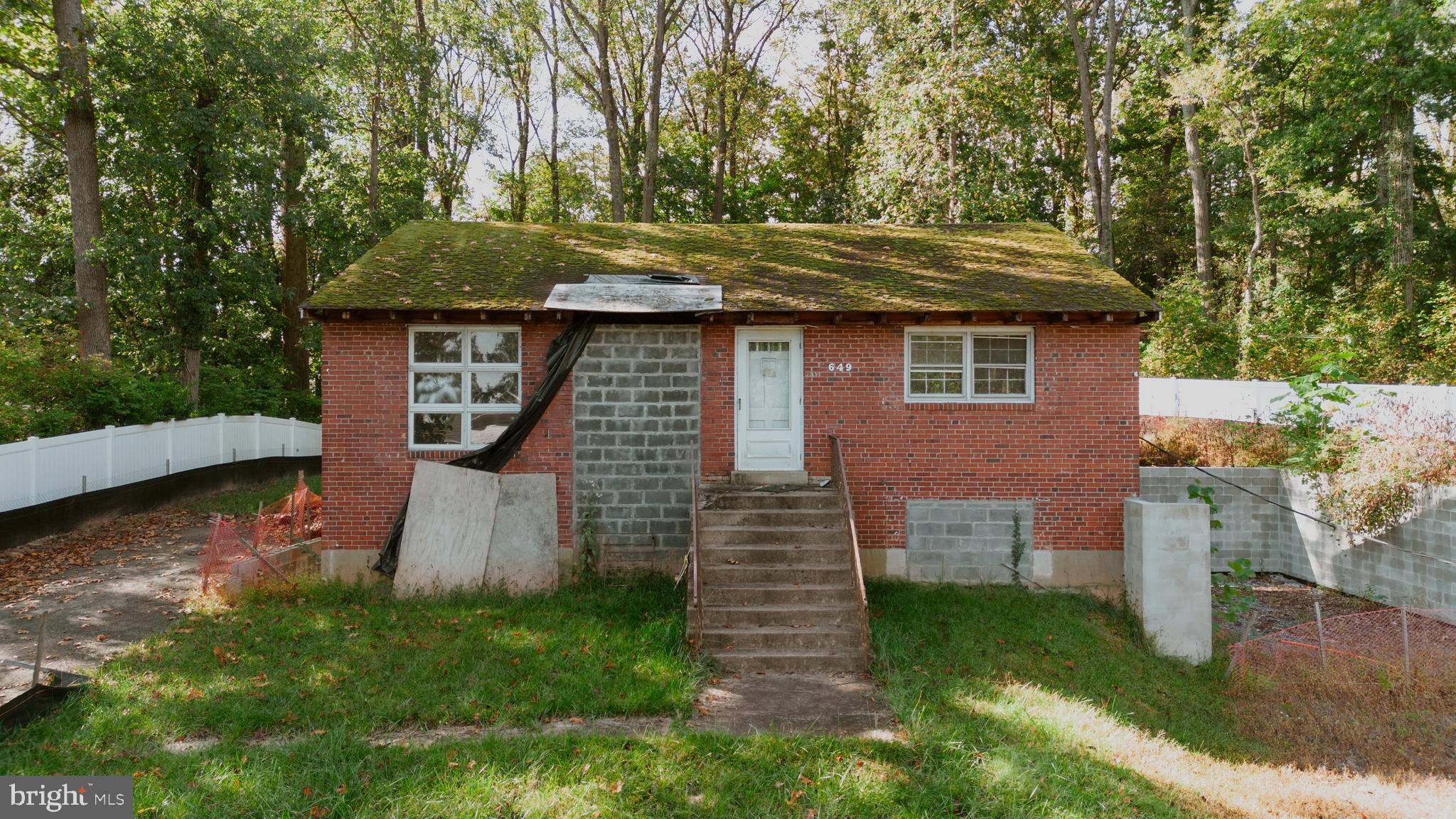 VALLEY BROOK - Residential