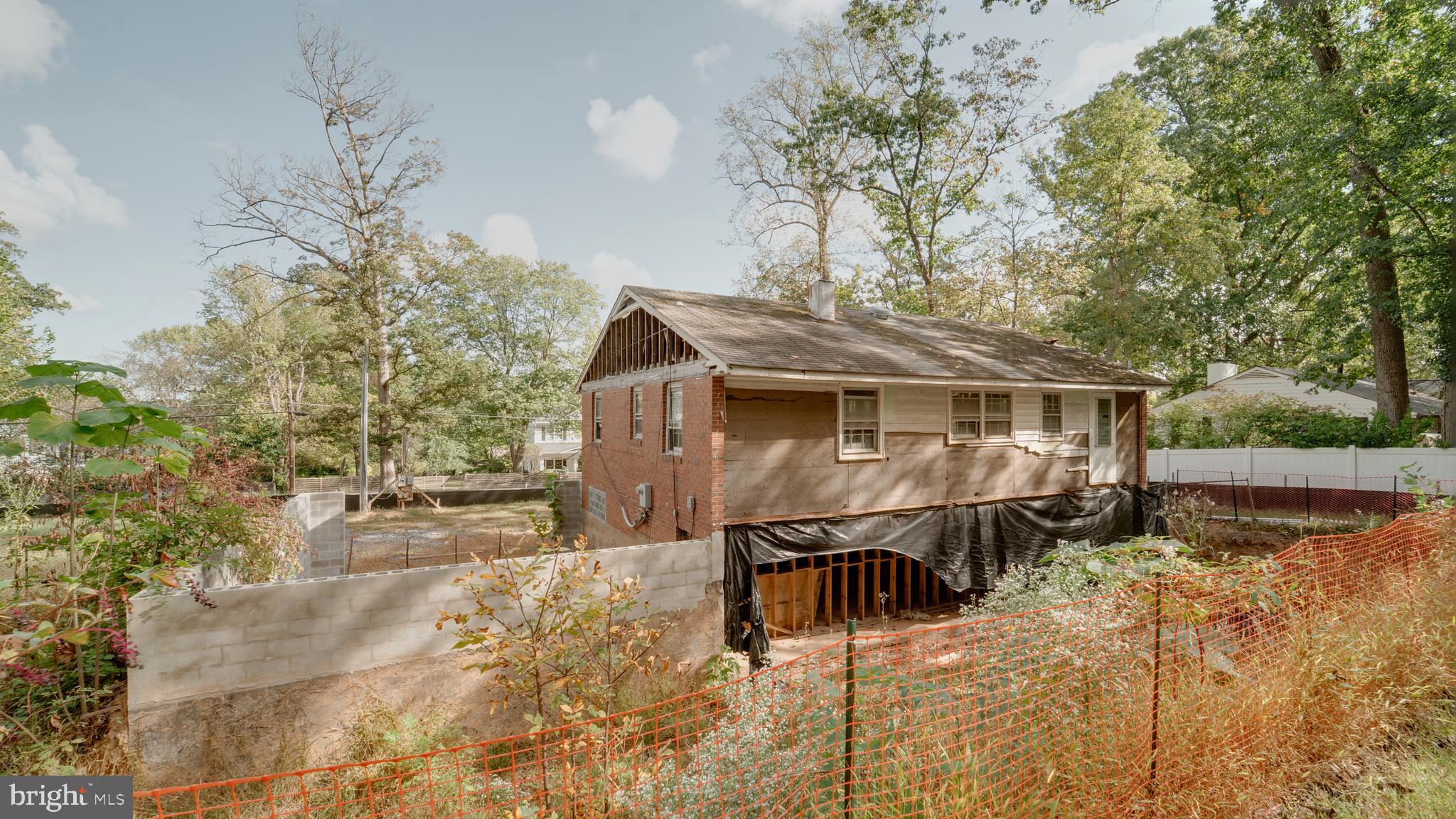 VALLEY BROOK - Residential