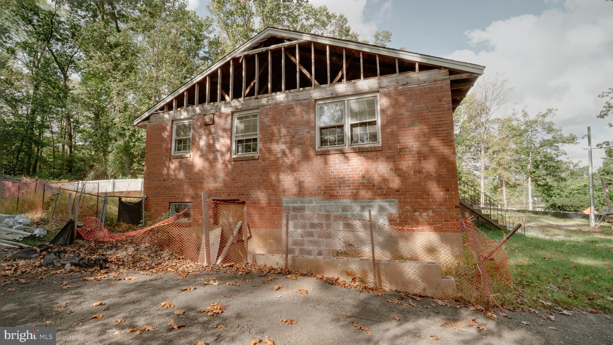 VALLEY BROOK - Residential