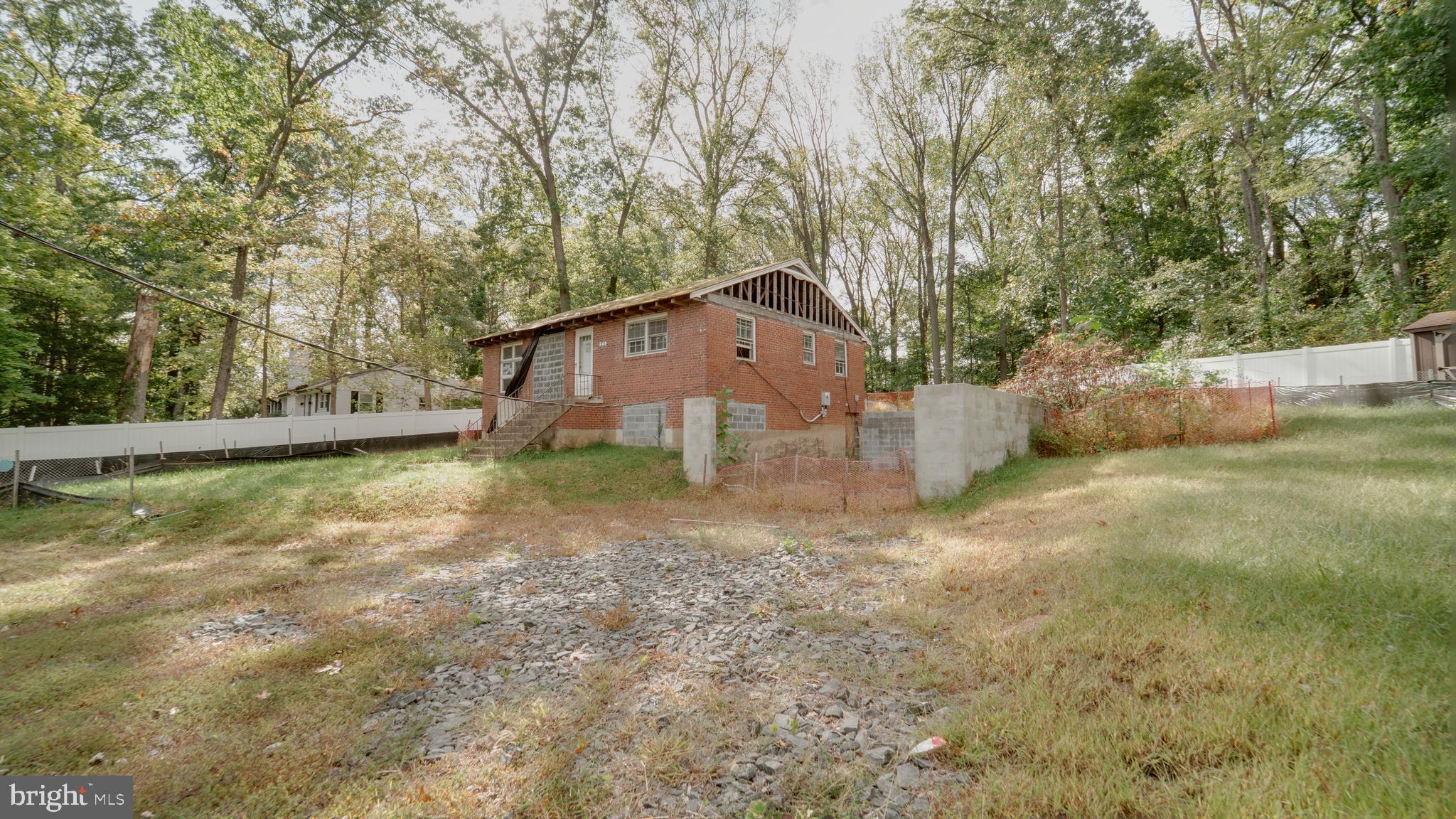 VALLEY BROOK - Residential