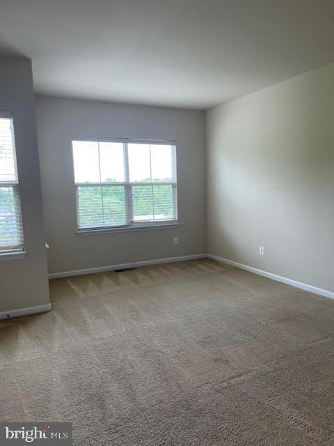 RIVER OAKS-BROOKFIELD CO - Residential Lease